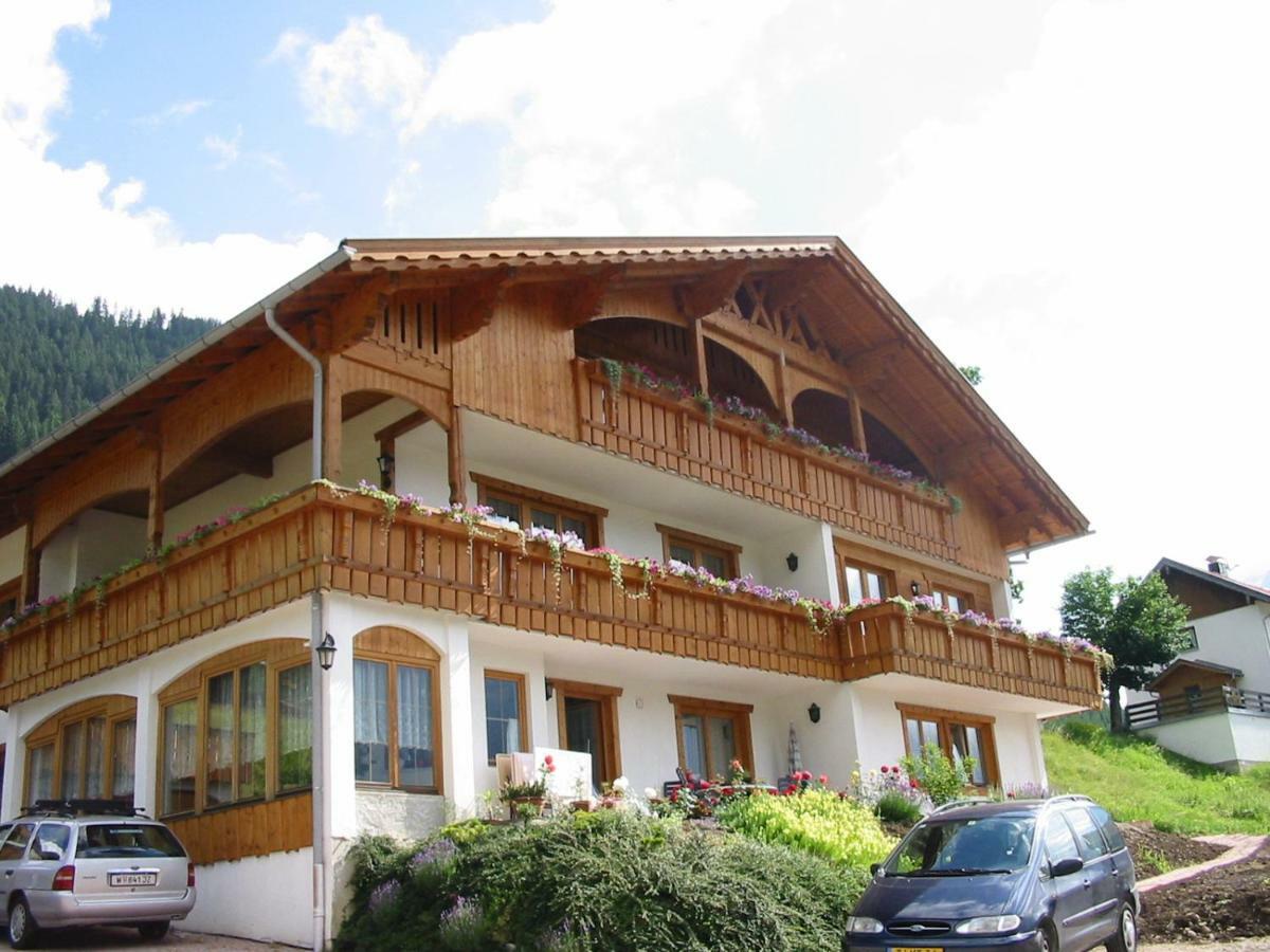 Апартаменты Haus Goldeck Лермос Экстерьер фото
